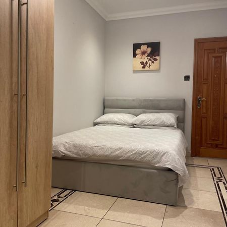 North London Studio Apartment Buitenkant foto