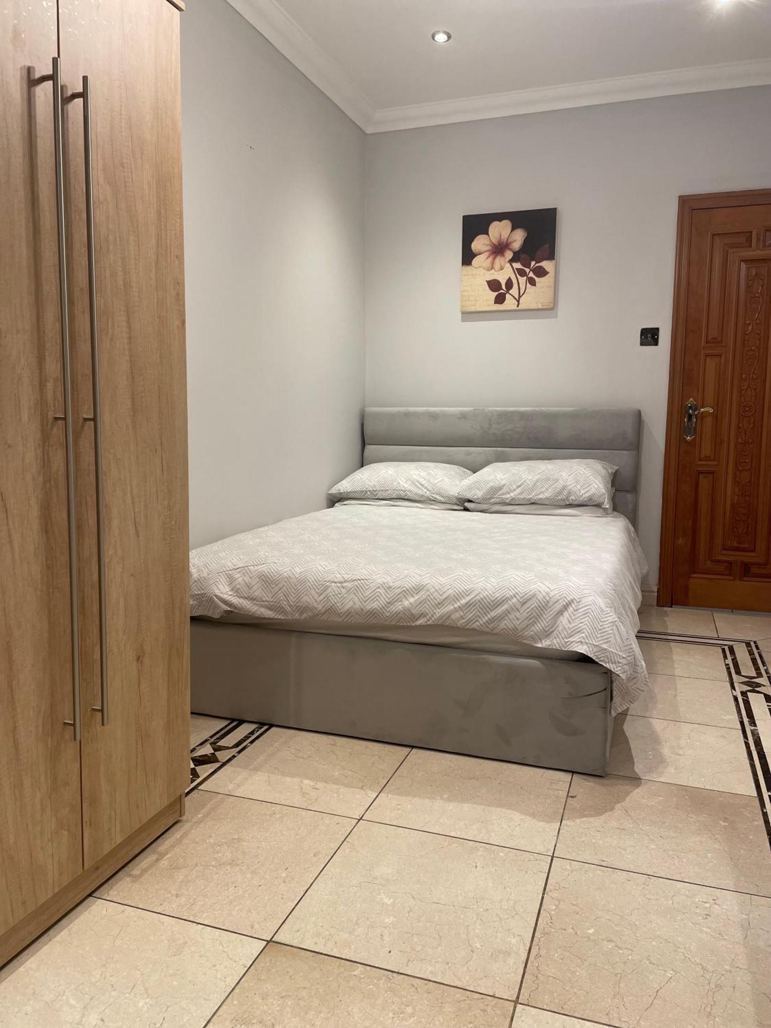 North London Studio Apartment Buitenkant foto