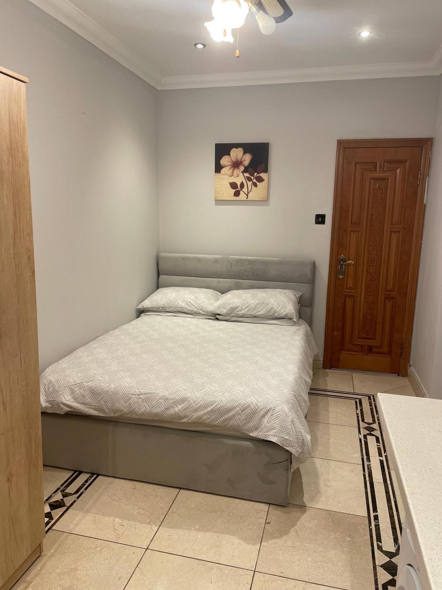North London Studio Apartment Buitenkant foto