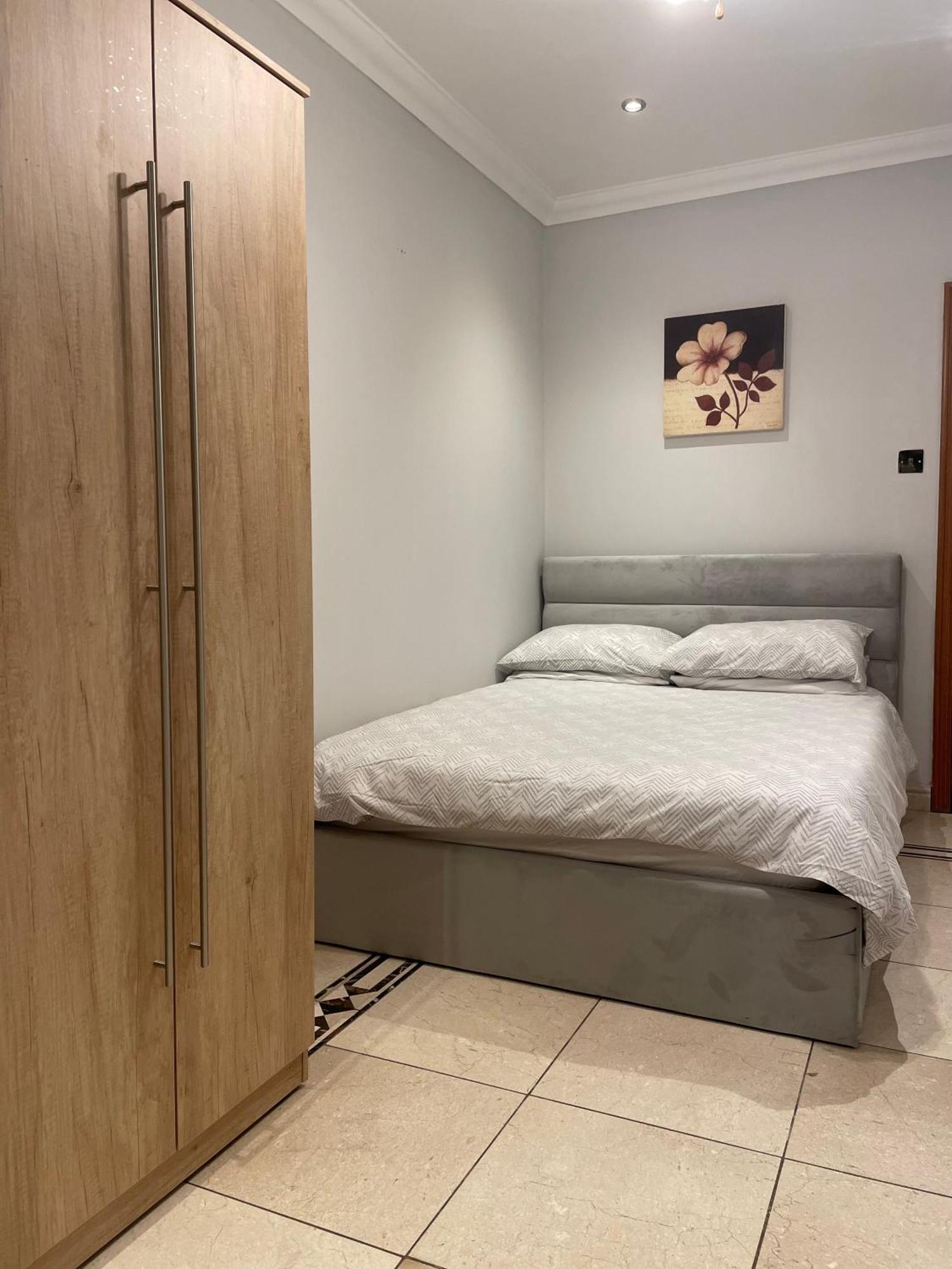 North London Studio Apartment Buitenkant foto